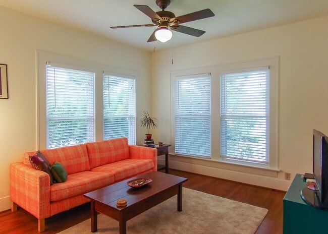 Photo - 1655 Harold St