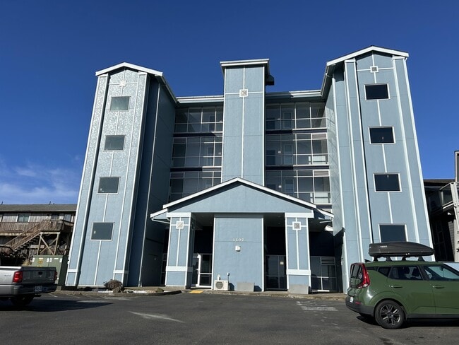 Photo - 1307 Ocean Shores Blvd SW