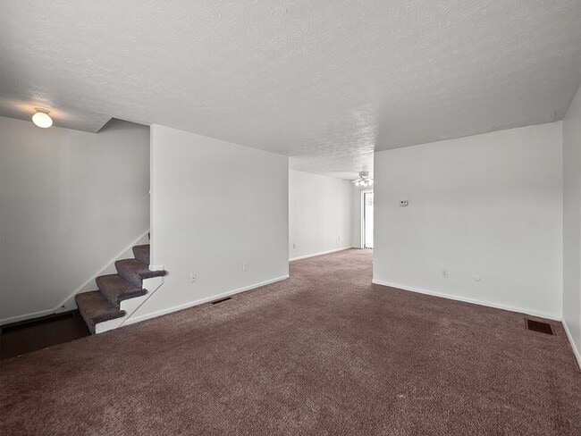 2 and 3 Bedroom Townhomes