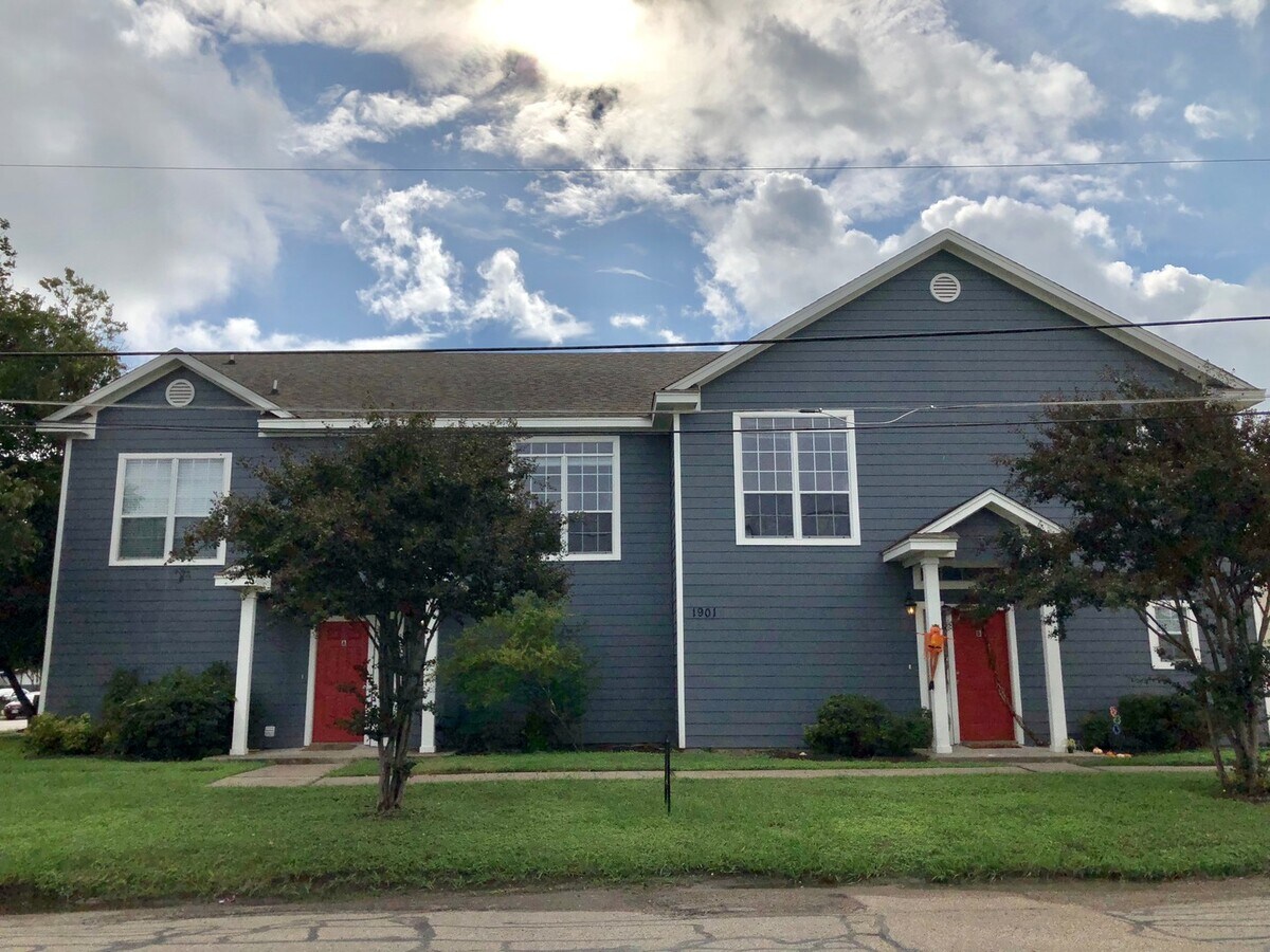 Photo - 1901 S 15th St Unidad A