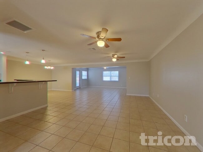 Photo - 1337 Hamlin Dr