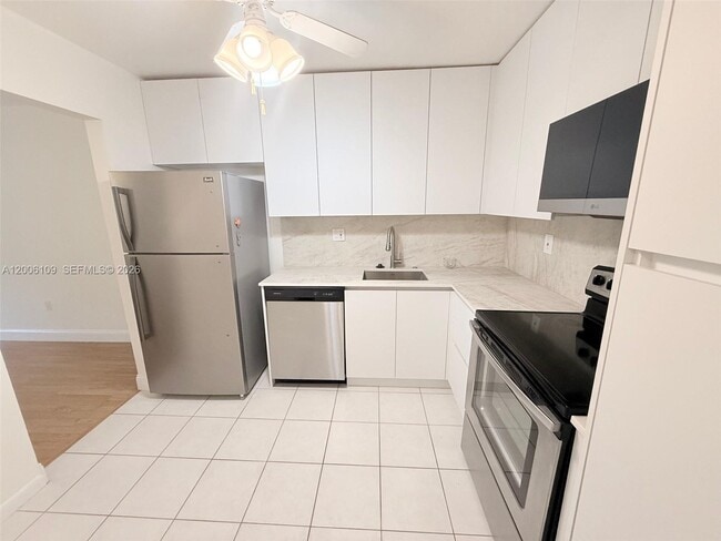 Photo - 1400 St Charles Pl Unit 314