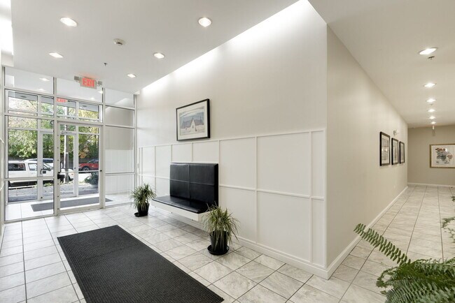 Photo - 1415 Sherman Ave Unit 207