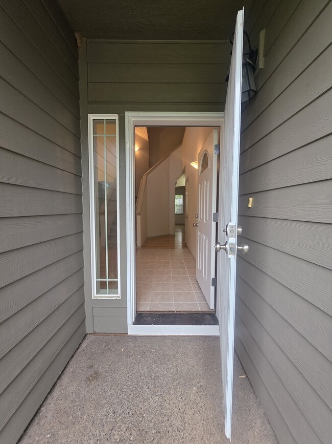Photo - 4373 Hearth St NE