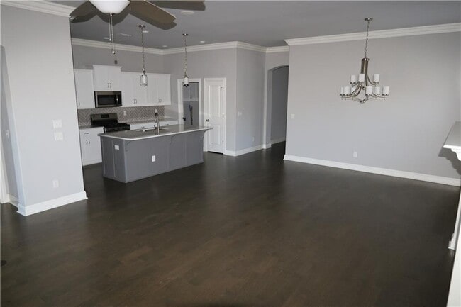 Photo - 4601 SW Lilly St