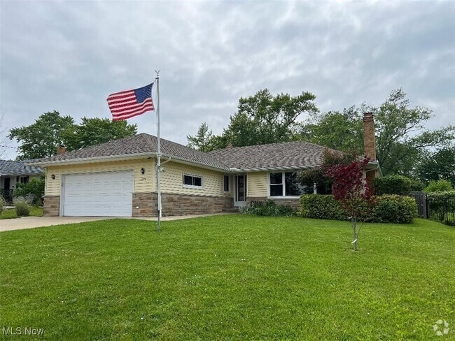 Building Photo - 7570 Hoertz Rd Rental