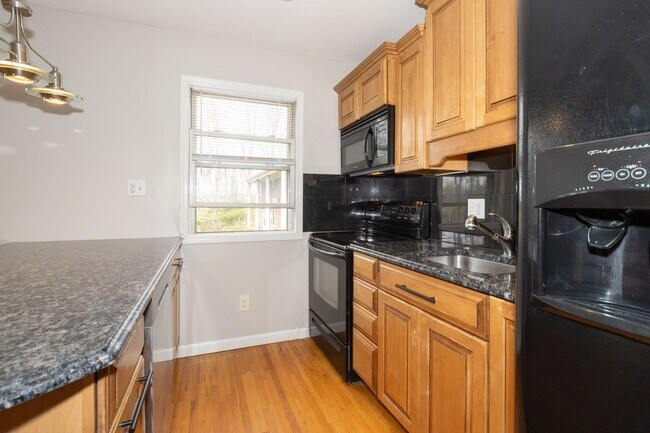 Photo - 300 Wilson Rd