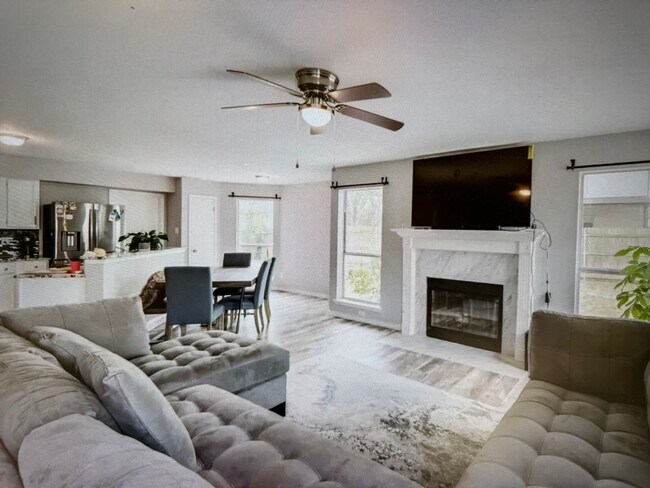 Photo - Lake Dallas Home!!