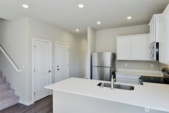 Photo - Spacious 4-Bedroom, 3-Bath Home in Tacoma