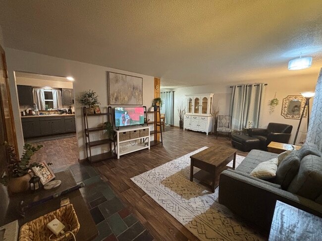 Photo - 2609 Brownfield Rd