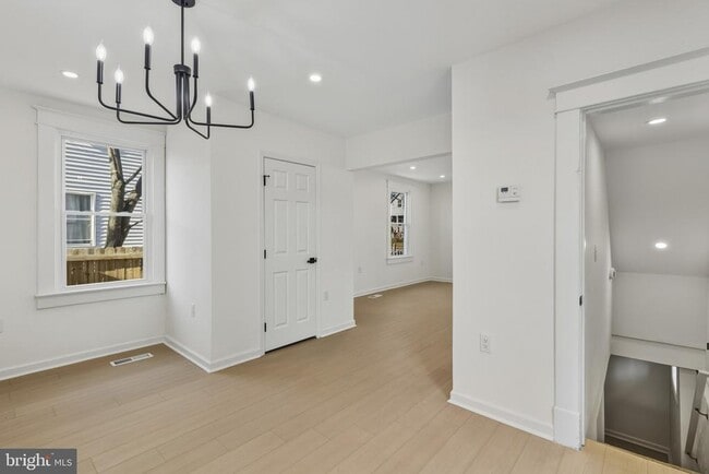 Photo - 507 Washburn Ave