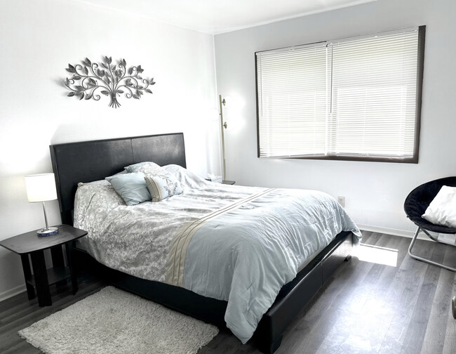 Photo - 4815 Creek View Rd Unit 3