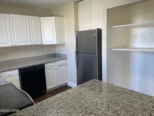 Photo - 904 Forestdale Ave