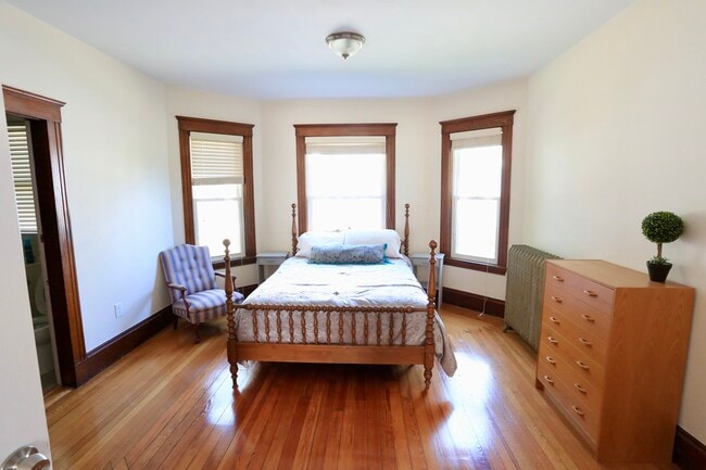 Photo - 124 Forest St Unit 1