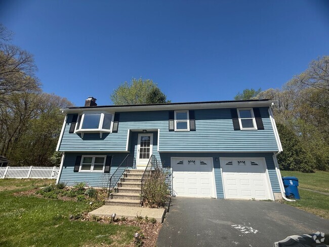 Building Photo - 75 Herald, Farmington – 3 Bed, 3 Bath in CT Rental