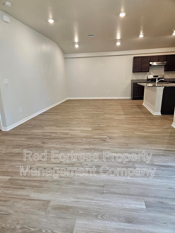 Photo - 1957 Laverna Ave