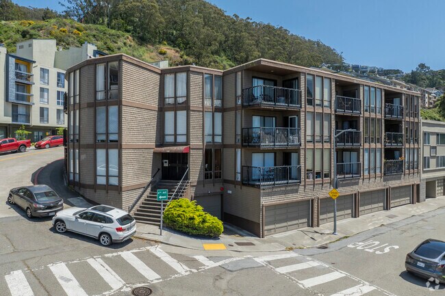 Primary - 102 Locksley Ave Apartments