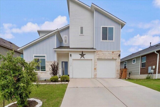 Photo - 11721 American Mustang Lp