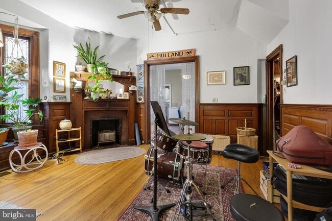 Photo - 4411 Pine St Unit 1