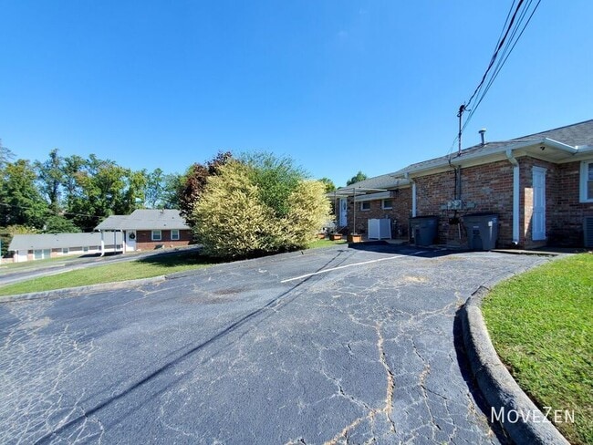 Photo - 3 Balfer Ct