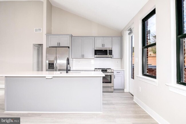 Building Photo - 3325 M St NW Unit TWO