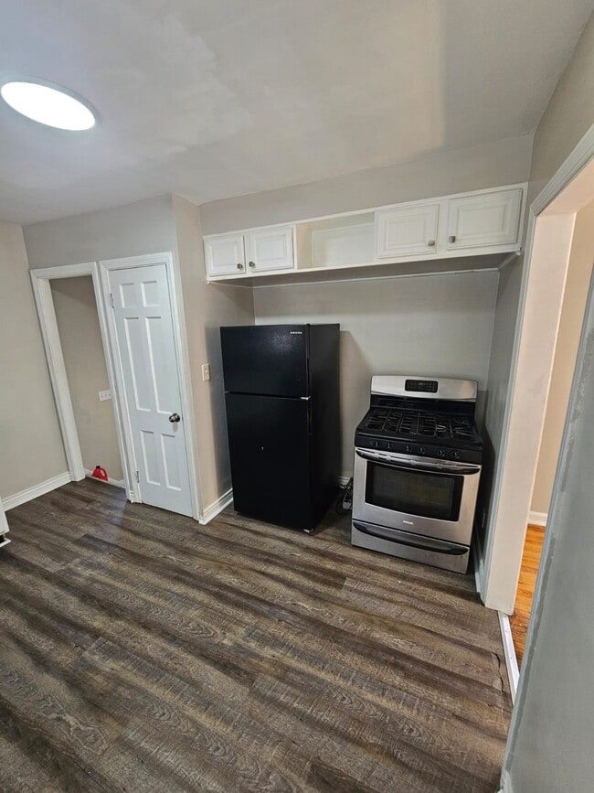 Photo - 21151 Fuller Ave