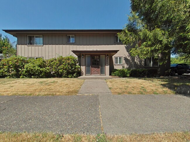 2 Bedroom Apartment ~ Close to Campus - 2 Bedroom Apartment ~ Close to Campus Unit 560 NW 19th #1