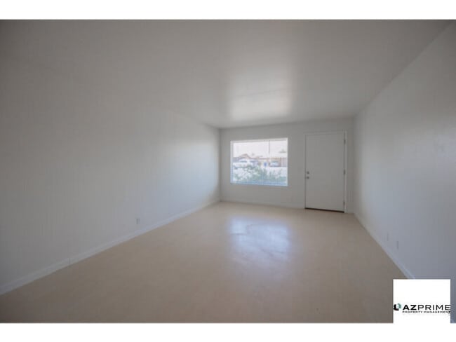 Photo - Stylish 2/2 Mesa Duplex Unit!