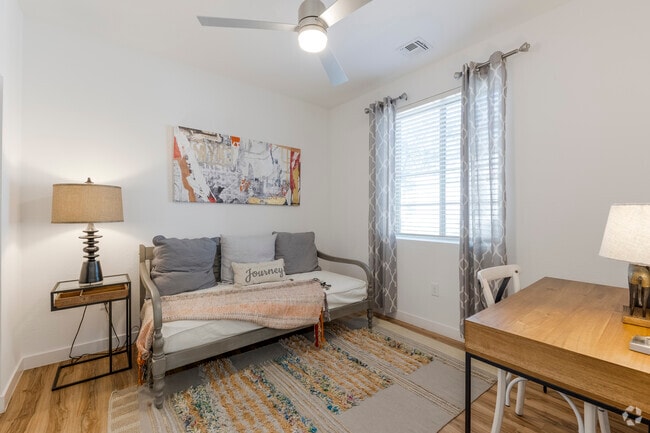 2BR, 2BA - 965SF - Second Bedroom