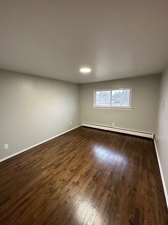 Photo - Legacy on Oakland