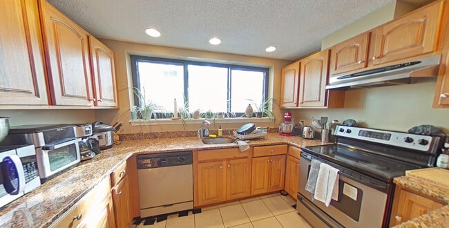 Photo - 85 Brainerd Rd Unit TH6