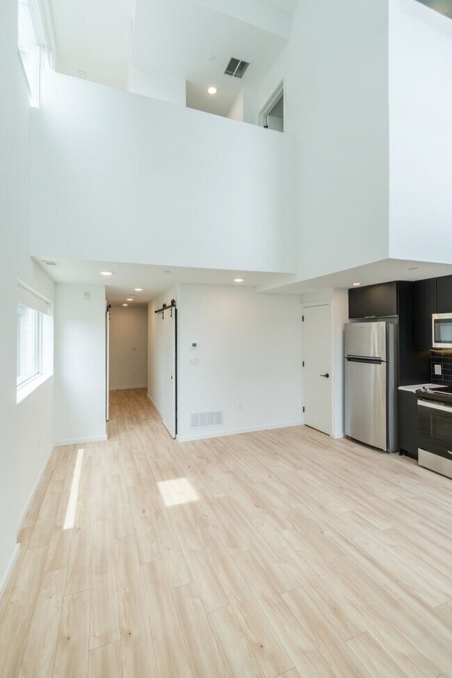 Photo - Signal House Unit Apt 2