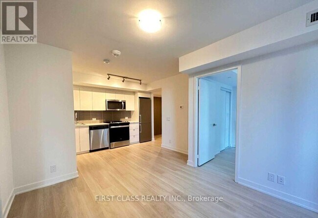 Photo - 30 Tretti Wy Unit 526