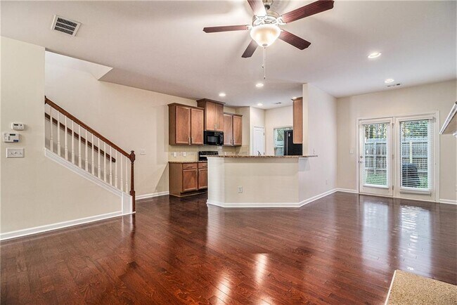 5004 Longview Walk