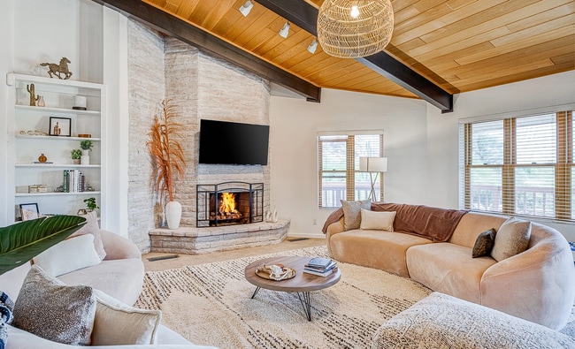 Photo - 6831 E Stagecoach Pass