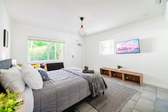 Photo - 515 NE 82nd St Unidad FL1-ID1022261P