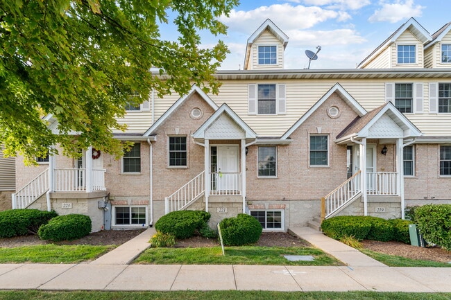 Building Photo - 221 W Cortland Center Rd Rental