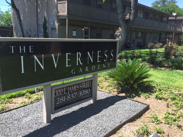 Inverness Gardens