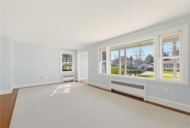 Photo - 111 Beach Rd