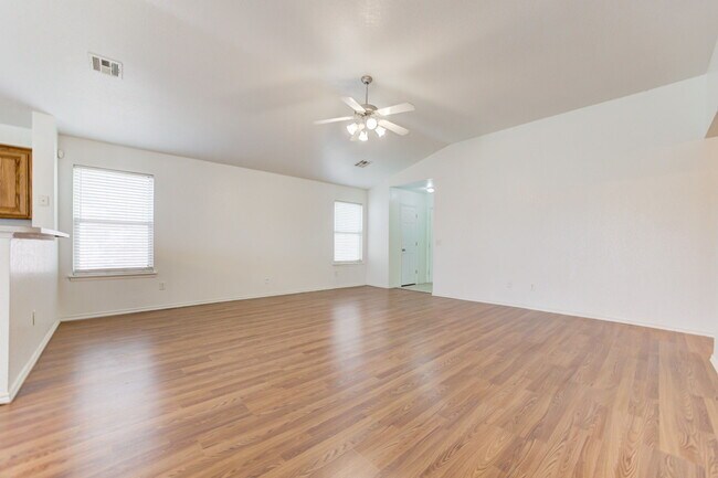 Photo - 2813 Edgemere Dr