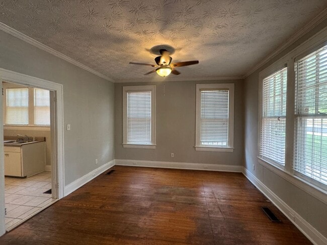 Photo - 1154 S Lawrence St