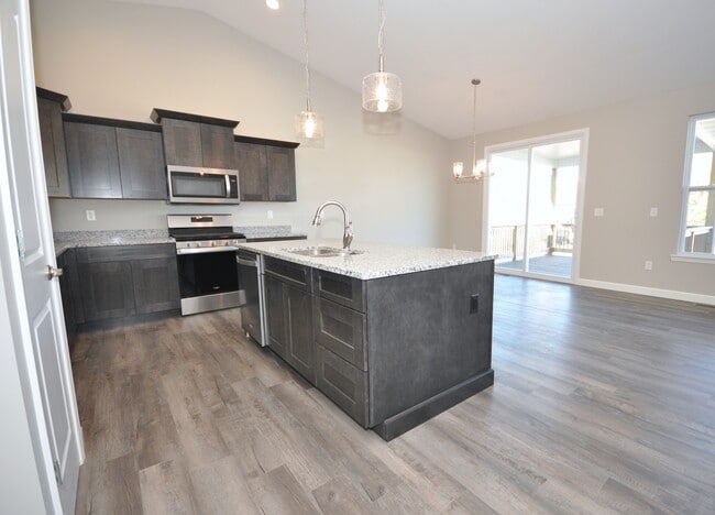 Photo - 2001 Morning Side Pl Unit 2001