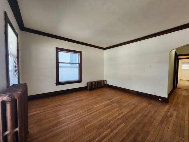 Photo - 127 E Johnson St Unit 1