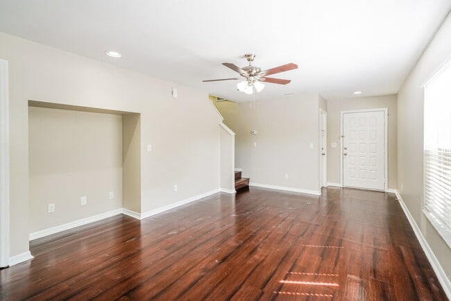 Photo - 6023 Sand Key Ln