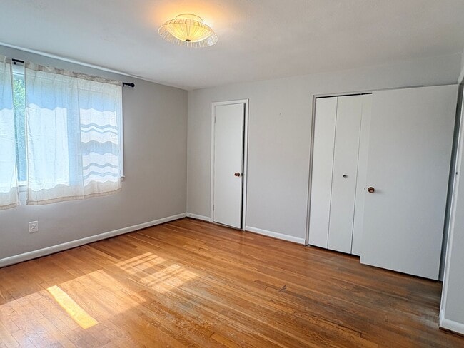 Photo - 6192 Northwood Dr