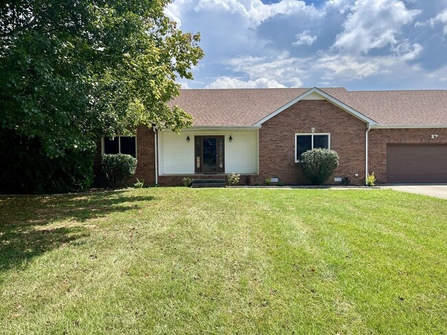 Building Photo - *Coming Soon* Great Ranch Home in Woodlawn!