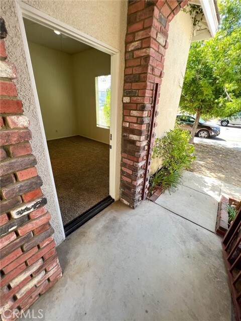 Photo - 39645 Breezy Meadow St