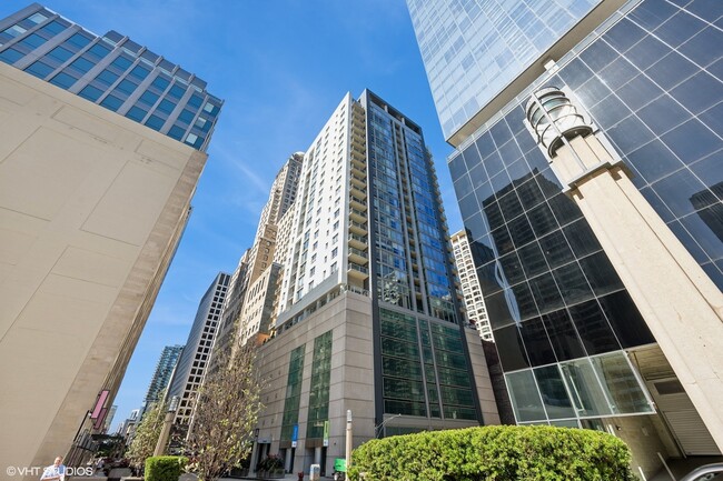 Photo - 160 E Illinois St Unit 1102