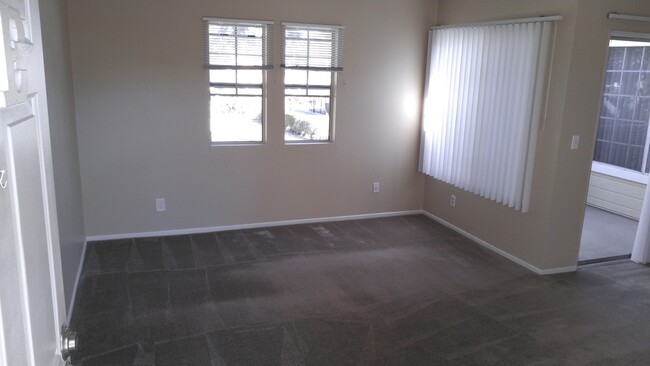 Living Room - 112 Malvern Ave Apartments Unit #E