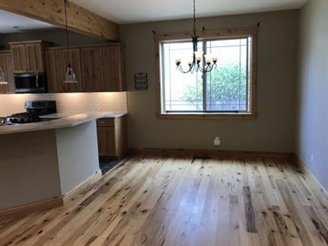 Photo - 4484 Alexander St Unit House